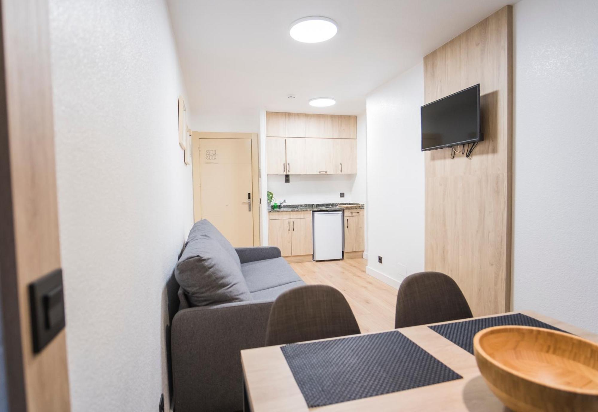 One-Bedroom Apartment,1626350804:JPEG