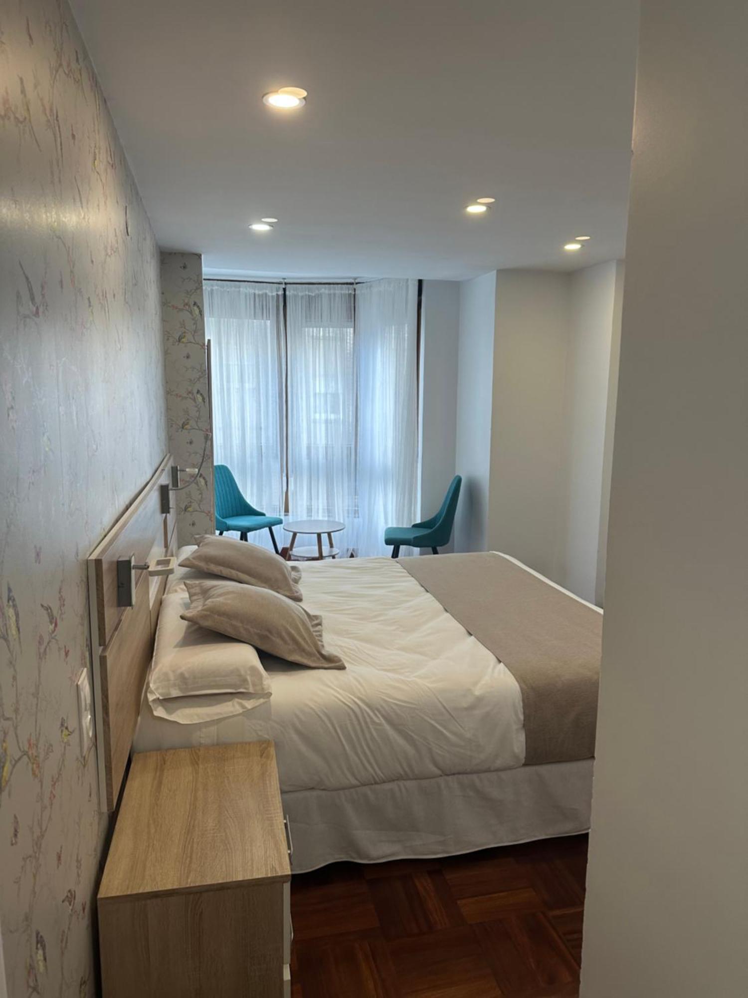 Large Double or Twin Room