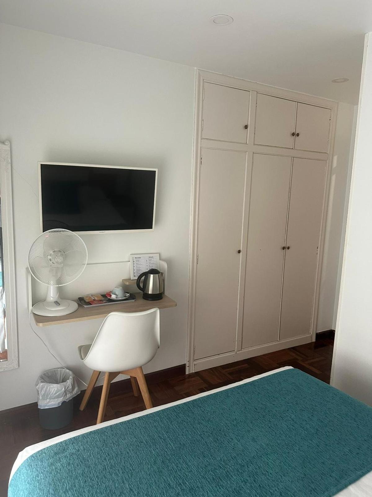 Single Room Private Bathroom
