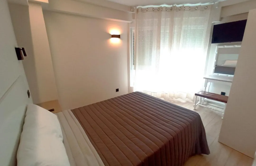 Bahia Rooms Cantabria 3000-1