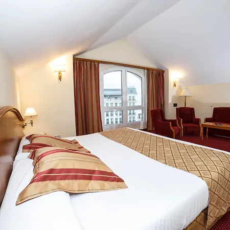 Hotel Hoyuela-3
